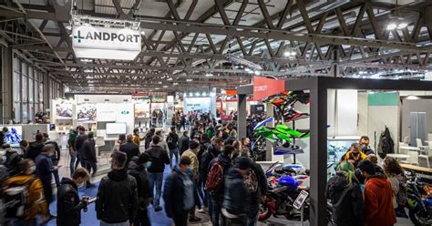 Eicma Esposizione Internazionale Due Ruote Fa Il Pieno Di Passione