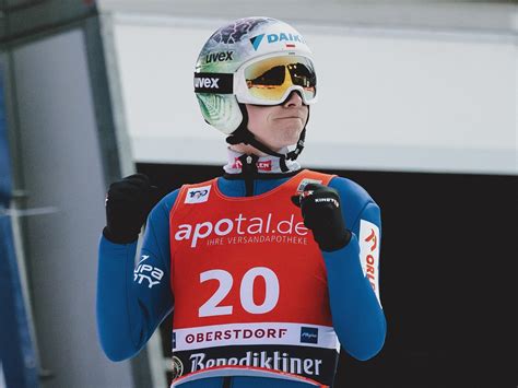 Aleksander Zniszczoł na podium w Lahti To największy jego sukces w