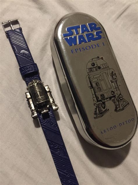 [Star Wars] R2-D2 Watch via /r/Watches – The WristWatch