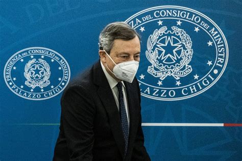 Green Pass Nella P A Draghi Firma Il Dpcm Sulle Linee Guida