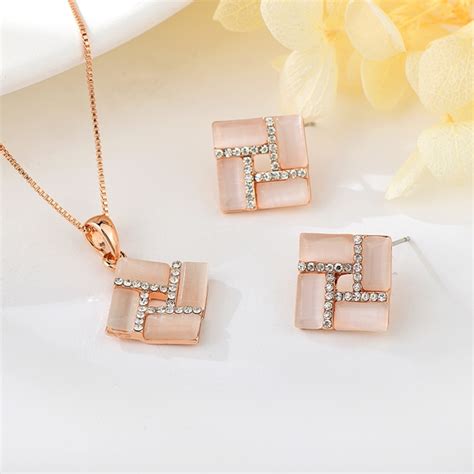 Classic Opal 2 Piece Jewelry Set In Flattering Style