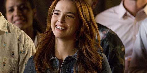 Zoey Deutch To Star In Something From Tiffanys Movie From Amazon Studios