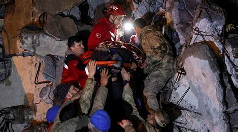 Rescuers Scramble In Turkey Syria After Quake Kills 4 000 World News