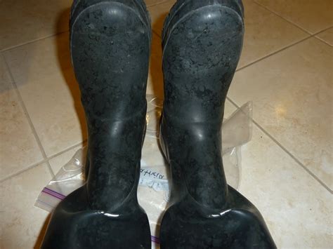 Hunter Boots Rubber Peeling Rain My Are Lining How To Fix Top Layer
