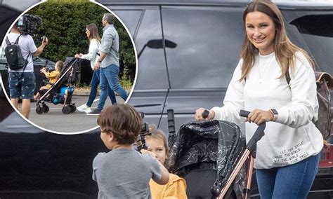 The Mummy Diaries Sam Faiers And Paul Knightley Return Daily Mail Online