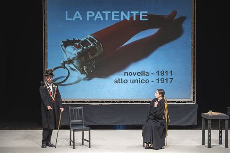 Uno Nessuno E Centomila Pirandello Spettacoli Fondazione Teatro