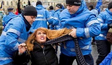 Angi Serban Protestatara Si Activist Civic Ridicata De Politie Pentru