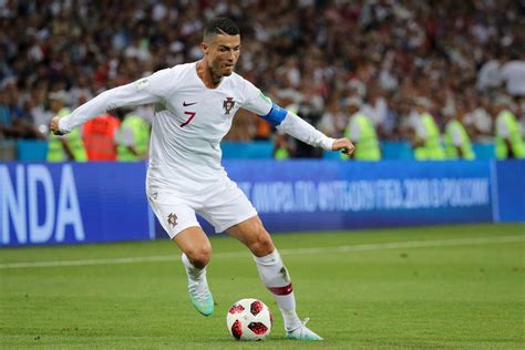 cristiano ronaldo   english fund managers  richer