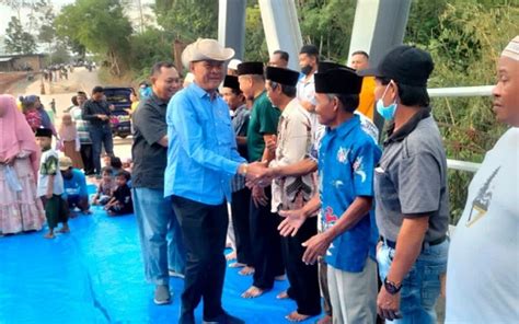 Anggota DPRD Pesawaran Hadiri Syukuran Jembatan Penghubung