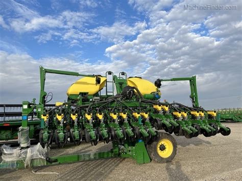 2023 John Deere 1745 Planters Drawn Machinefinder