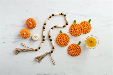 Wholesale Halloween Multi Size Wood Beaded Garland With Tassel Ganz