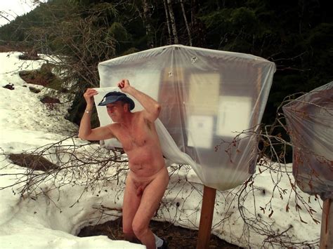 Nude Hiking And Soaking In The Pacific Northwest May