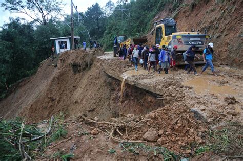 Search Continues For Survivors In Benguet Landslide Abs Cbn News