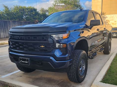 Chevrolet Silverado Wheel Offset Aggressive Outside