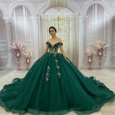 Vestido De Baile Verde De Quincea Era Con Hombros Descubiertos Apliques