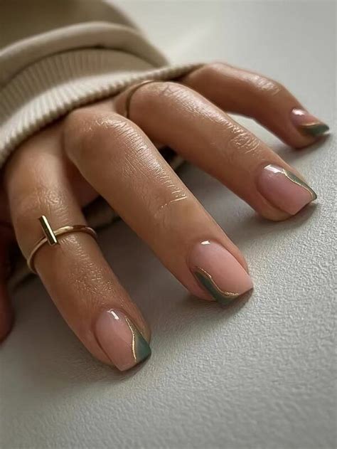 Uñas chiquitas pero aesthetic in 2024 Simple nails Stylish nails