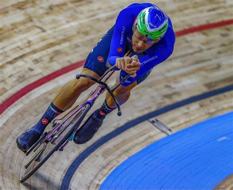 Filippo Ganna Trascina L Italia Alla Semifinale Dell Inseguimento A