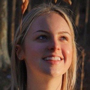 Hot Sexy Alissa Gustafson Bikini Pics