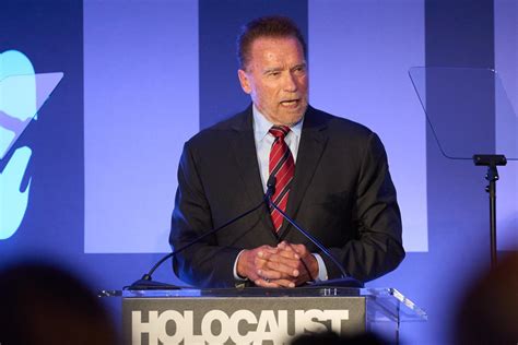 Schwarzenegger Evoca Su Pasado Familiar Nazi Al Recibir Un Premio Del