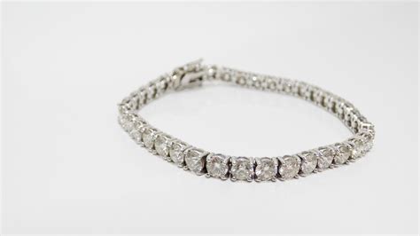 14 Karat White Gold Diamond Tennis Bracelet Vintage By Misty