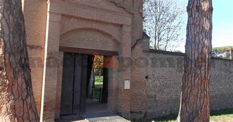 Le rose nella pittura pompeiana - Made in Pompei