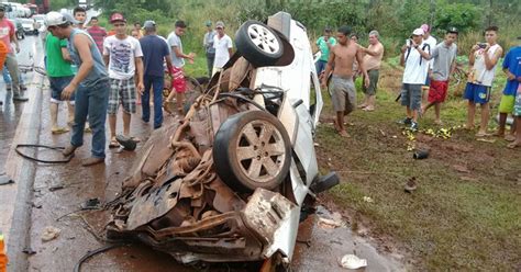 G1 Duas pessoas morrem e três ficam feridas em rodovia federal no