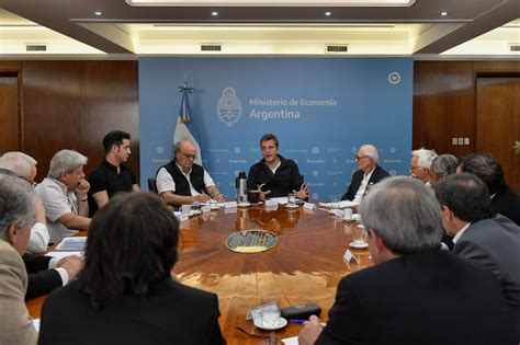 Precios Justos Sergio Massa se reunió con empresarios metalúrgicos y