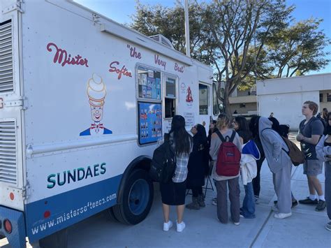 Mister Softee Rolls Into Ventura High School The Cougar Press