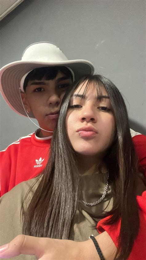 Milo J Y Maia En 2023 Chicos Famosos Celebridades Artistas Famosos