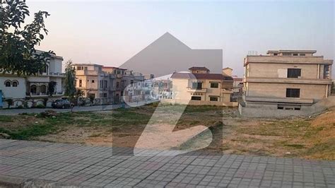 Beautiful Location Kanal Plot With Direct Approach From Ft Road Dha