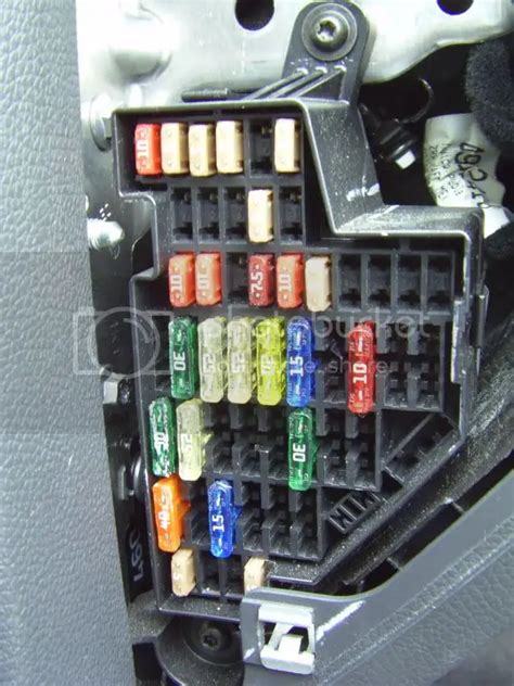 2009 Volkswagen Rabbit Fuse Box Diagrams