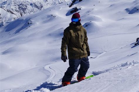 How to Improve Carving Snowboard Turns - Online Snowboard Coach