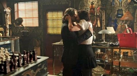 Pin By Woodrow On Rumbelle Rumple And Belle Belle And