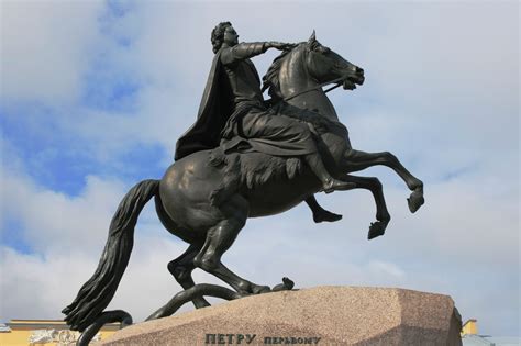 1440x900 wallpaper | man riding horse statue | Peakpx