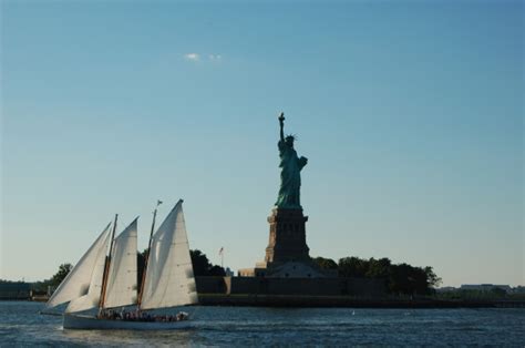 Statue of Liberty Sunset Cruise-Circle Line Cruises (New York City-Manhattan)