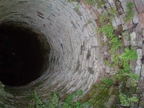 Quel est le rêve d un puits avec de l eau propre et boueuse