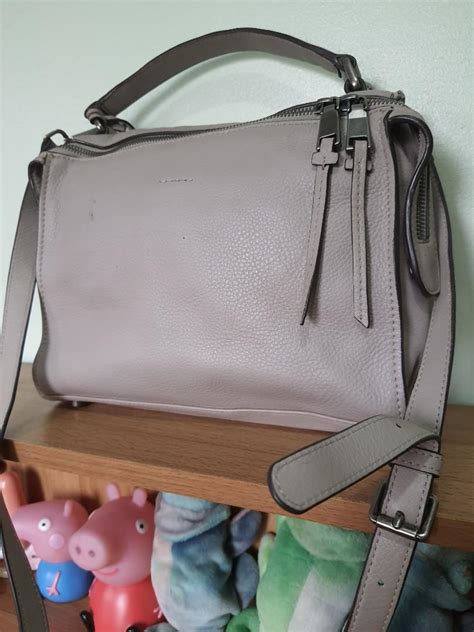 GILLIVO 2Way Sling Bag, Women's Fashion, Bags & Wallets, Cross-body ...