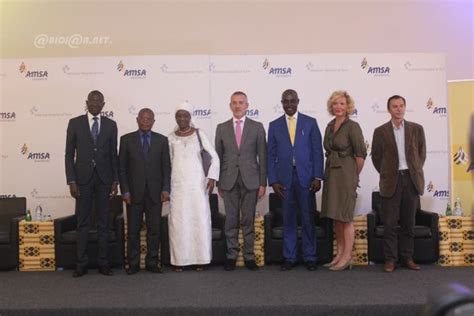 Signature De Convention Amsa Assurance Hôpital Américain De Paris