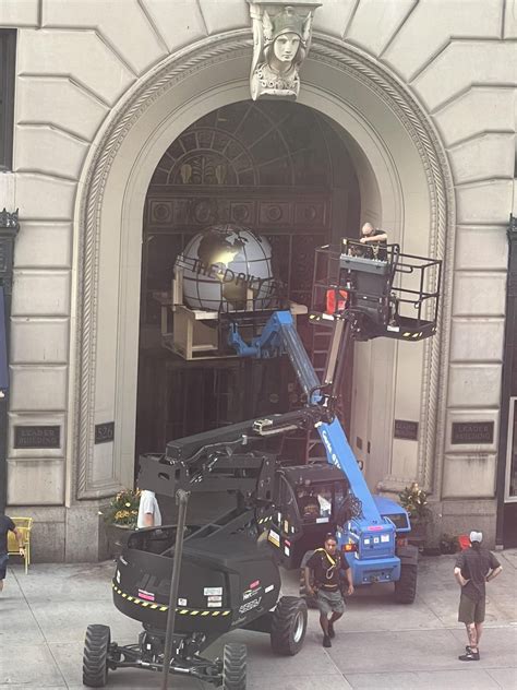 Our First Look At The Daily Planet Globe In James Gunns ‘superman R