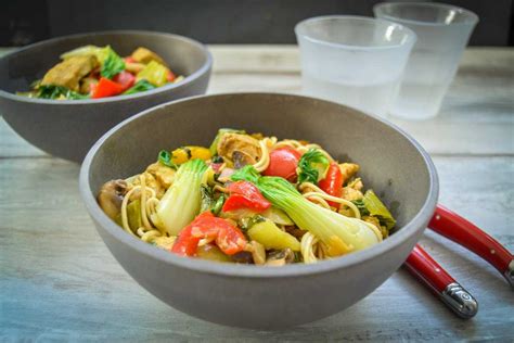 Asia Pfanne Mit Pak Choi Und Huhn Kochen Aus Liebe