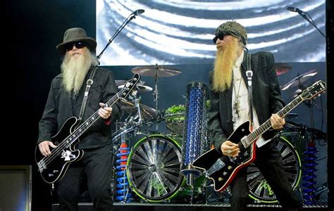 Dusty Hill, baixista do ZZ Top, morre aos 72 anos - Radio Putzgrila 