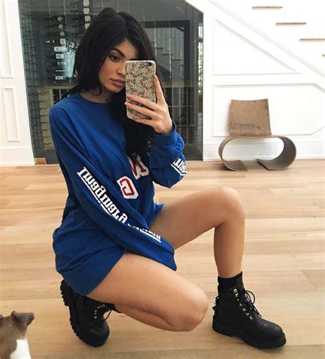 Kylie Jenner Reveals Her Top Selfie Taking Tips