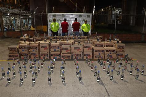 SUPERNOTICIAS DEL VALLE Más de 3 000 botellas de licor adulterado