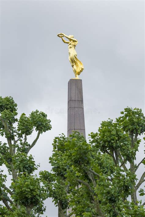 Cidade De Luxemburgo Luxemburgo 1º De Julho De 2016 Estátua Do