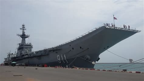 Royal Thai Navy Htms Chakri Naruebet Cvs Based On Th Flickr