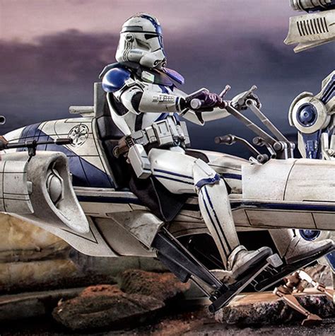 Star Wars The Clone Wars Commander Appo Und BARC Speeder Figur Hot Toys SPACEart