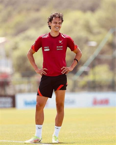 Enes Unal Bio Age Facts Net Worth Nationality Career