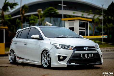 Gambar Mobil Yaris Modifikasi Pulp