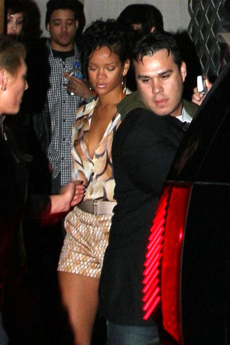 Rihanna Showing Her Nice Tits In See Thru Top And Great Legs In Mini Skirt Porn Pictures XXX
