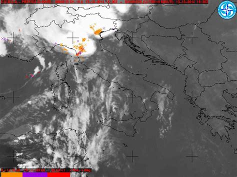 Maltempo Temporali Fortissimi Al Centro Nord Allarme Rosso In Toscana